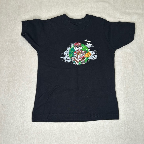 Buc-ees Kids Halloween Black‎ Boo Crew T-shirt Size 2T - Picture 1 of 4